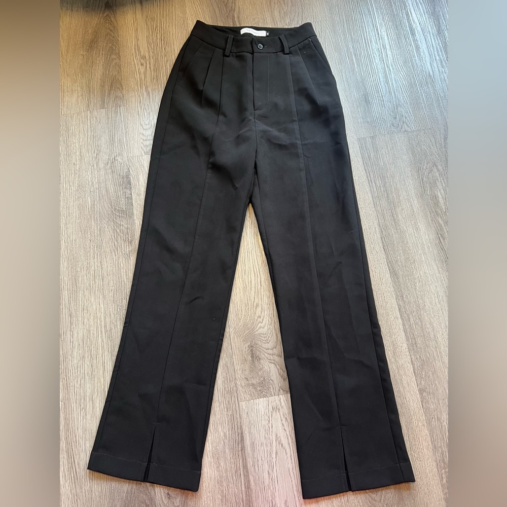 The NeMo’s Black Flared Pants Front Slit Trousers Pleats High Waist Pants Sz M